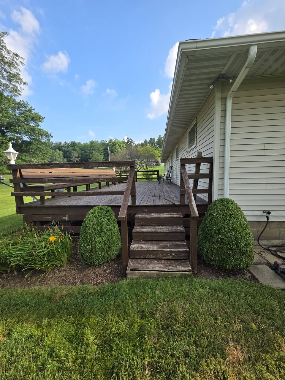 Lawn mowing by The Ohio Grassmen